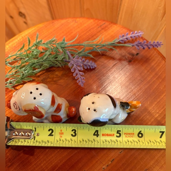 Vintage Dog Salt and Pepper Shakers made in Occupied Japan - Picture 10 of 10